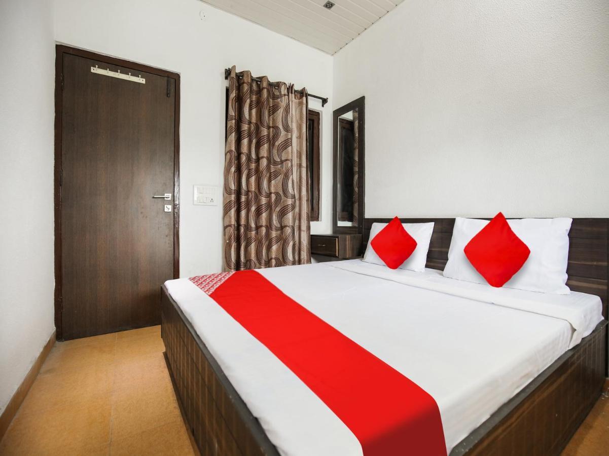 Oyo Flagship Hotel Le Aley Regency 卢迪亚纳 外观 照片