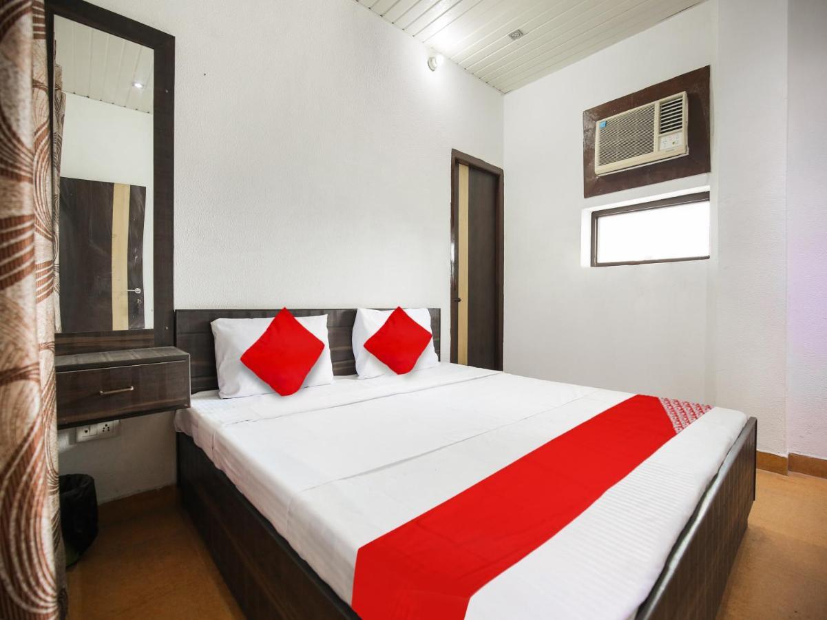 Oyo Flagship Hotel Le Aley Regency 卢迪亚纳 外观 照片