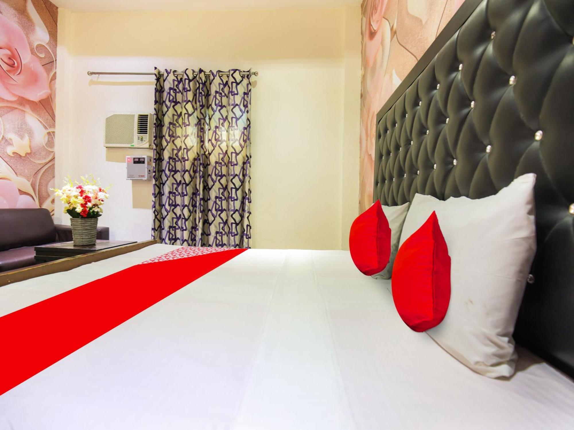 Oyo Flagship Hotel Le Aley Regency 卢迪亚纳 外观 照片